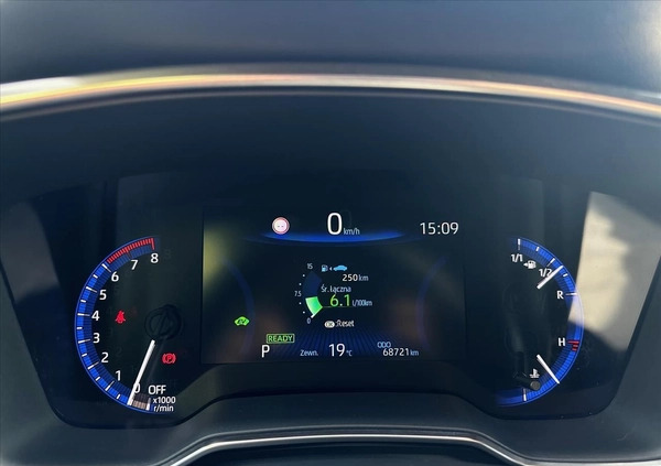 Toyota Corolla cena 99900 przebieg: 68721, rok produkcji 2019 z Puck małe 106